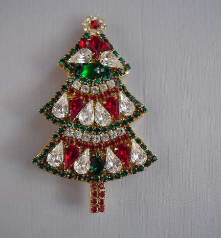 BEE GEE Christmas Tree Brooch With Red, Clear & Green - Morning BEE GEE Christmas tree brooch with red, clear and green rhinestones set in gold tone, 3-1/8