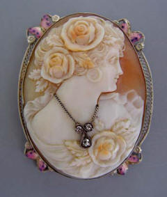 https://www.morninggloryantiques.com/imagesP/Personal/PersCameos/cameo14728.jpg