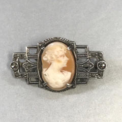 https://www.morninggloryantiques.com/imagesAC/cameo/cameo41676.jpg