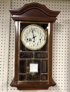 http://www.morninggloryantiques.com/imagesAC/Access/clock3.jpg