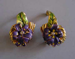 http://www.morninggloryantiques.com/imagesP/Personal/PersDeRosa/derosa21703.jpg