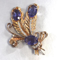 https://www.morninggloryantiques.com/imagesDG/DeRosa/derosa41550a.jpg