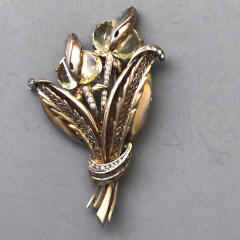 https://www.morninggloryantiques.com/imagesDG/DeRosa/derosa42329.jpg