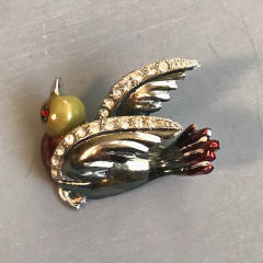 https://www.morninggloryantiques.com/imagesDG/DeRosa/derosa42414b.jpg