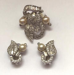 https://www.morninggloryantiques.com/imagesDG/DeRosa/derosa42547.jpg