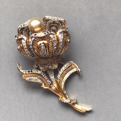 https://www.morninggloryantiques.com/imagesDG/DeRosa/derosa42719.jpg