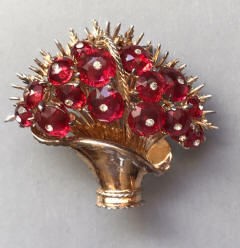 https://www.morninggloryantiques.com/imagesDG/DeRosa/derosa42732.jpg