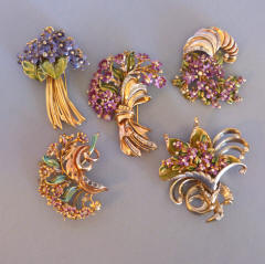 https://www.morninggloryantiques.com/imagesDG/DeRosa/derviol1.jpg