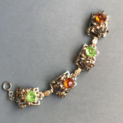 https://www.morninggloryantiques.com/imagesH/Hobe/hobe42700.jpg