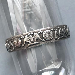 https://www.morninggloryantiques.com/imagesLZ/unsigned2/rh43105.jpg