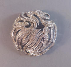 https://www.morninggloryantiques.com/imagesLZ/Trifari/trif5354.jpg
