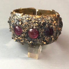 https://www.morninggloryantiques.com/imagesLZ/signed/vogue36366a.jpg