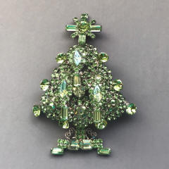 https://www.morninggloryantiques.com/imagesLZ/Vrba/vrba42707a.jpg