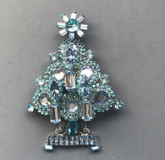 https://www.morninggloryantiques.com/imagesLZ/Vrba/vrba42708a.jpg